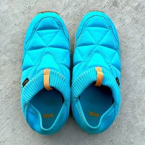 TEVA ReEmber convertible slip-on shoe, Women’s size 11. Aquarius.